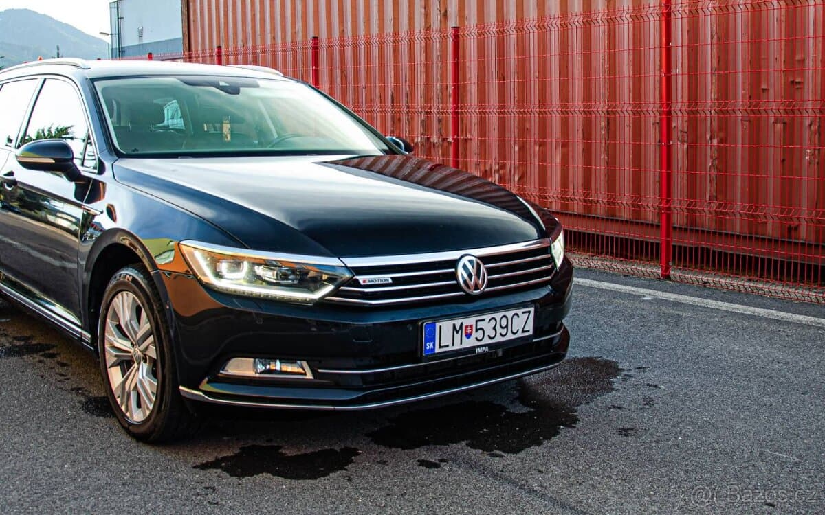 2017 Volkswagen PASSAT - 8