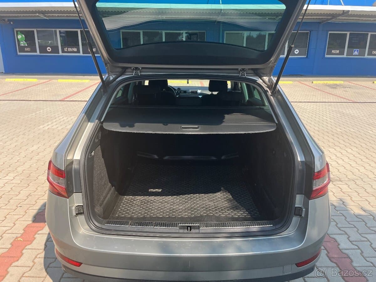 2016 Škoda SUPERB - 8