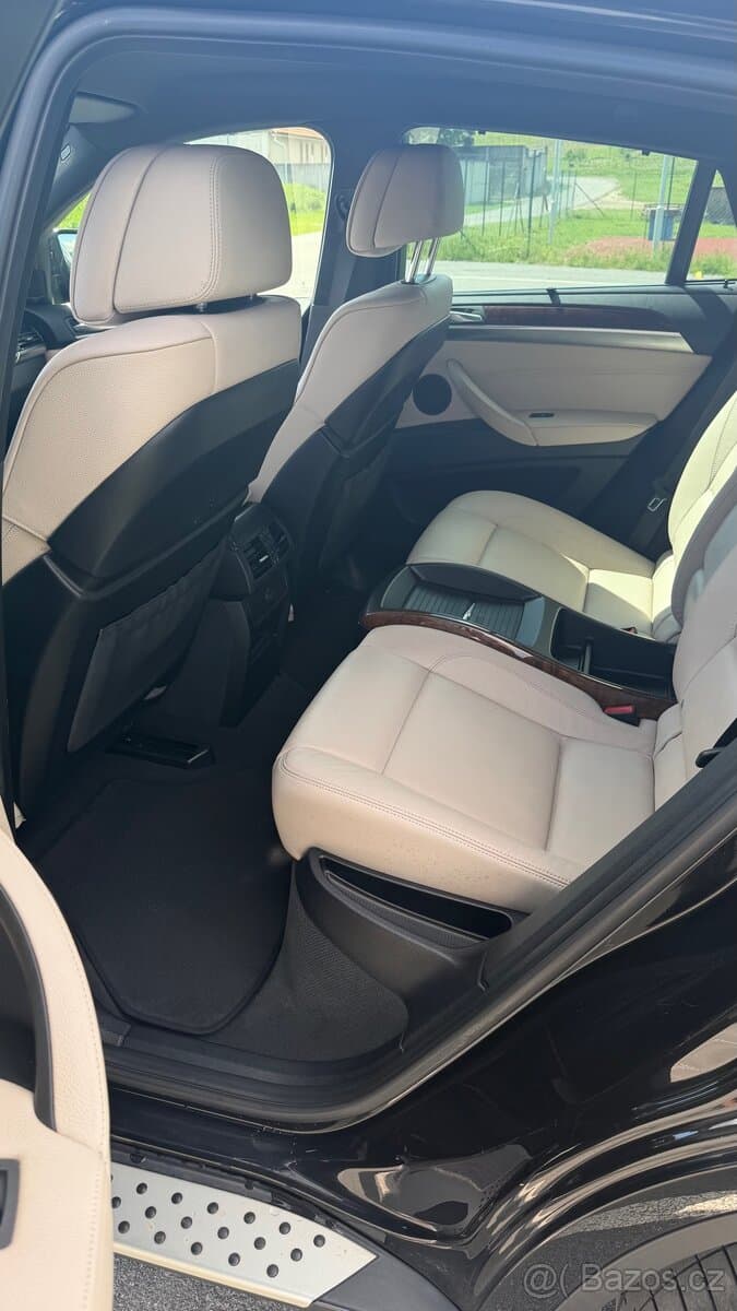 2010 BMW X6 - 8