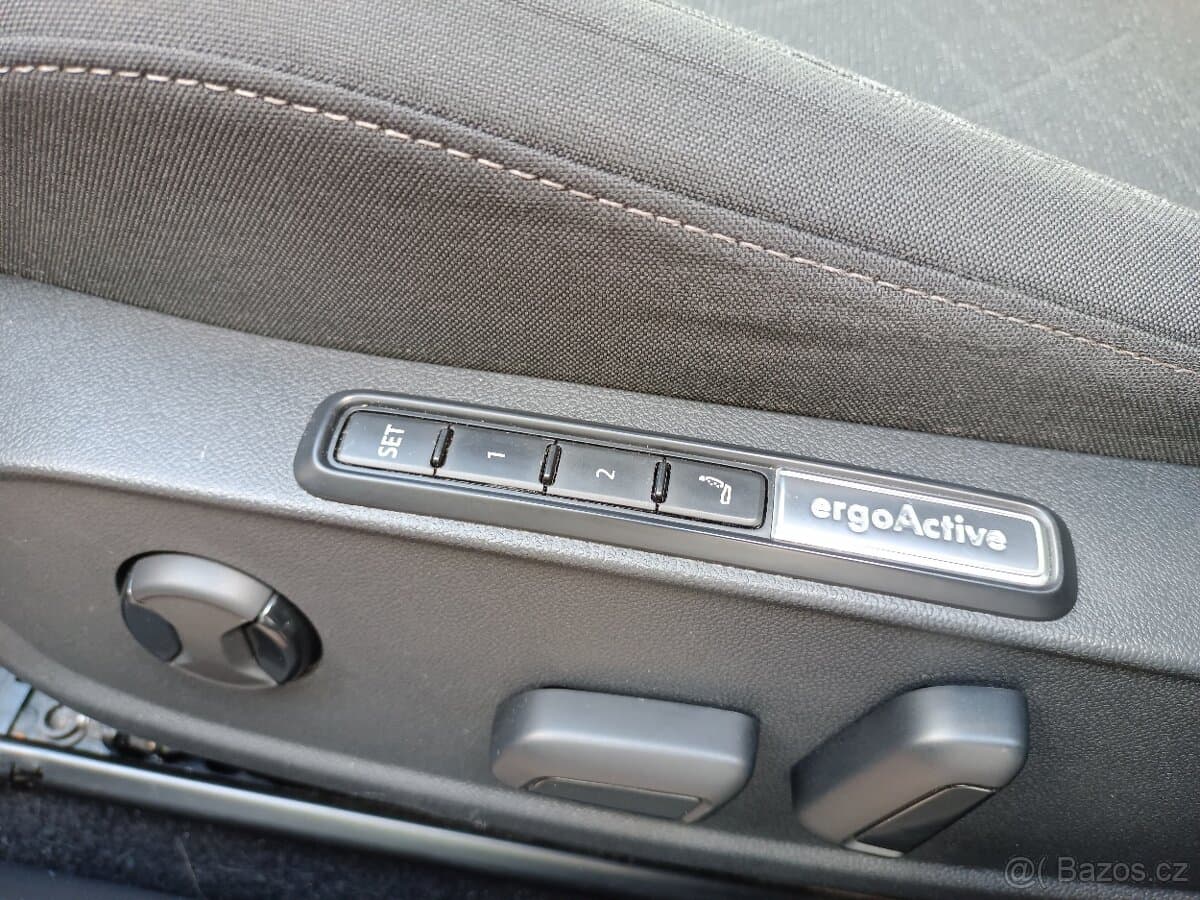 2022 Volkswagen GOLF - 8