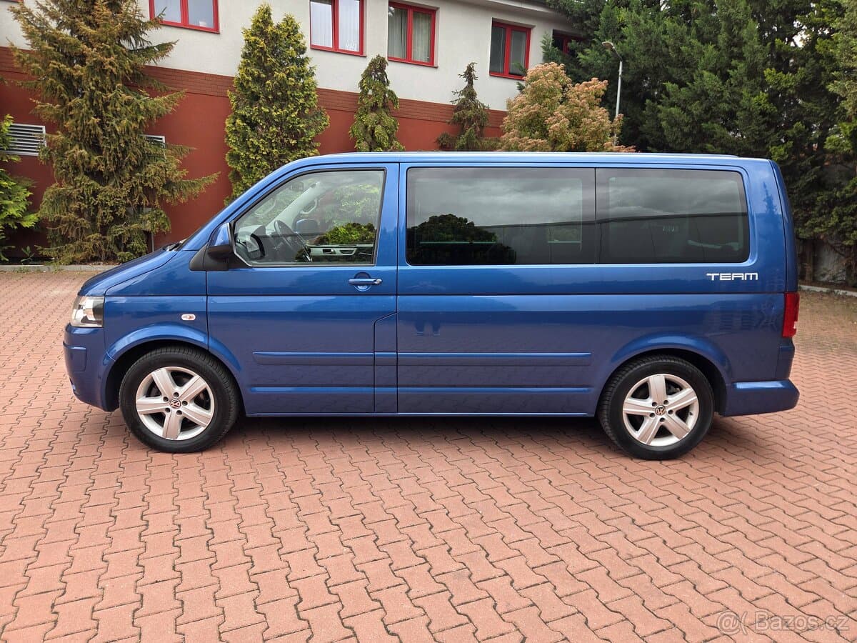 2010 Volkswagen MULTIVAN - 8