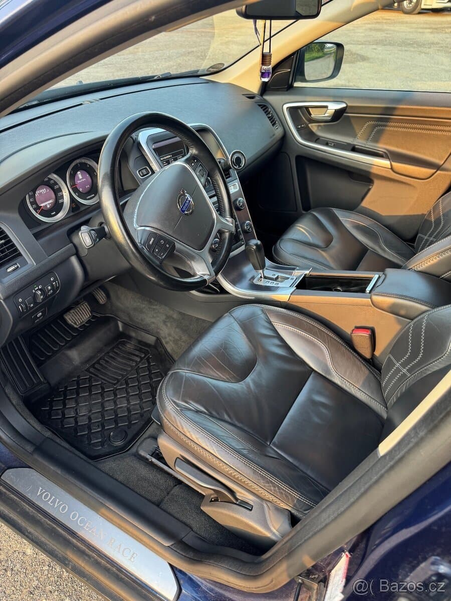 2012 Volvo XC60 - 8