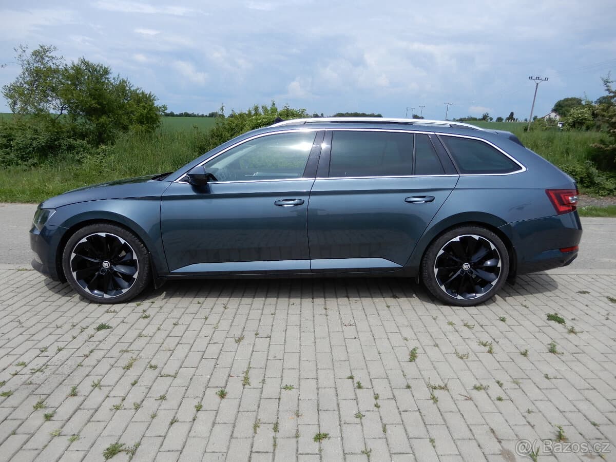 2019 Škoda SUPERB - 8