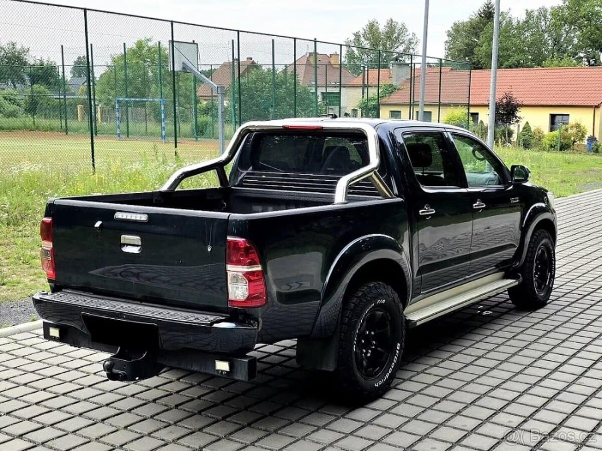 2012 Toyota HILUX - 8