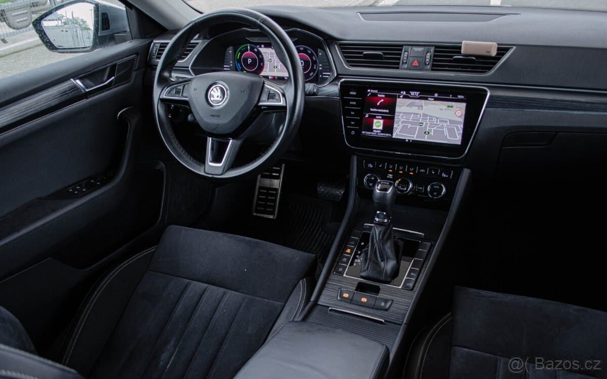 2020 Škoda SUPERB - 8