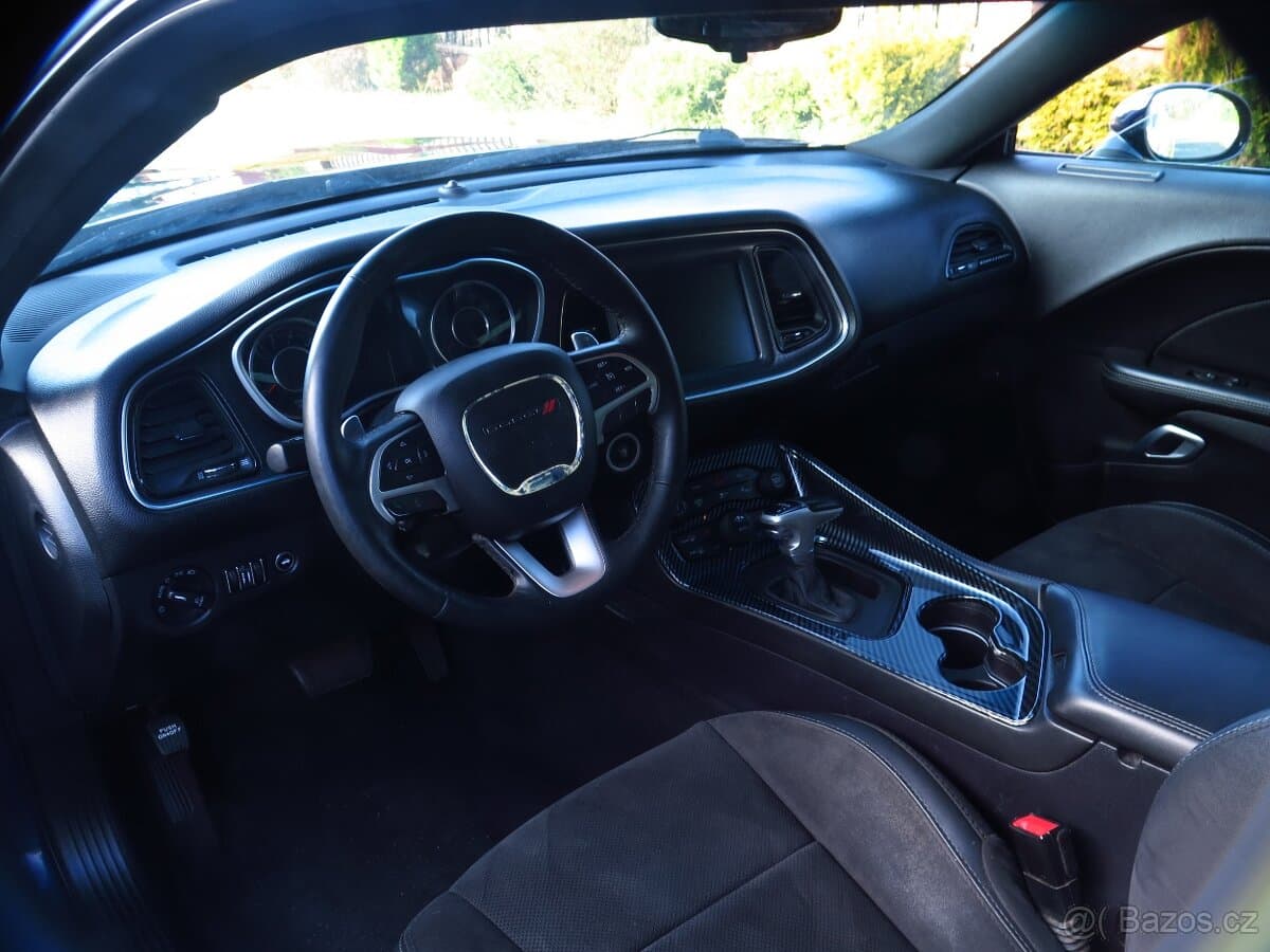 2016 Dodge CHALLENGER - 8