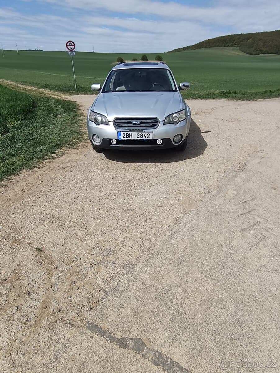 2004 Subaru OUTBACK - 8