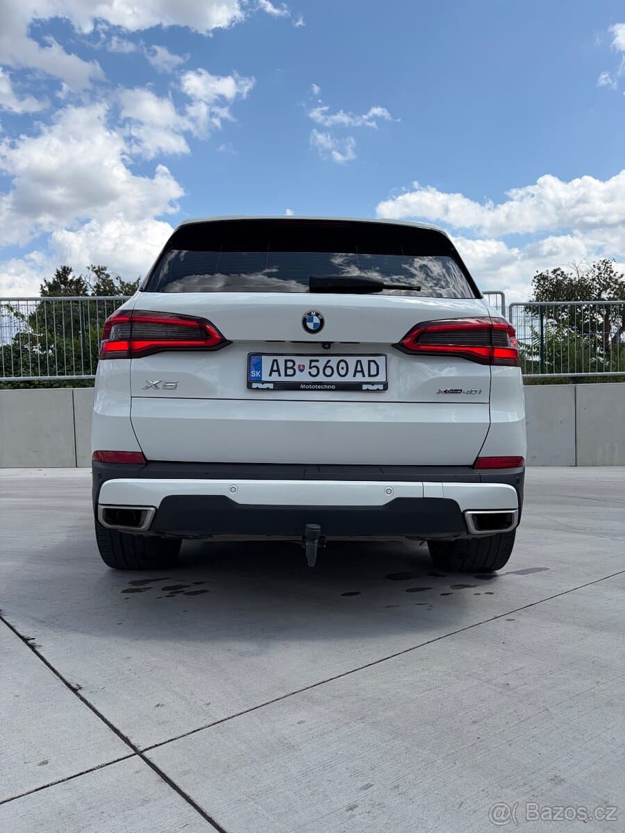 2019 BMW X5 - 8