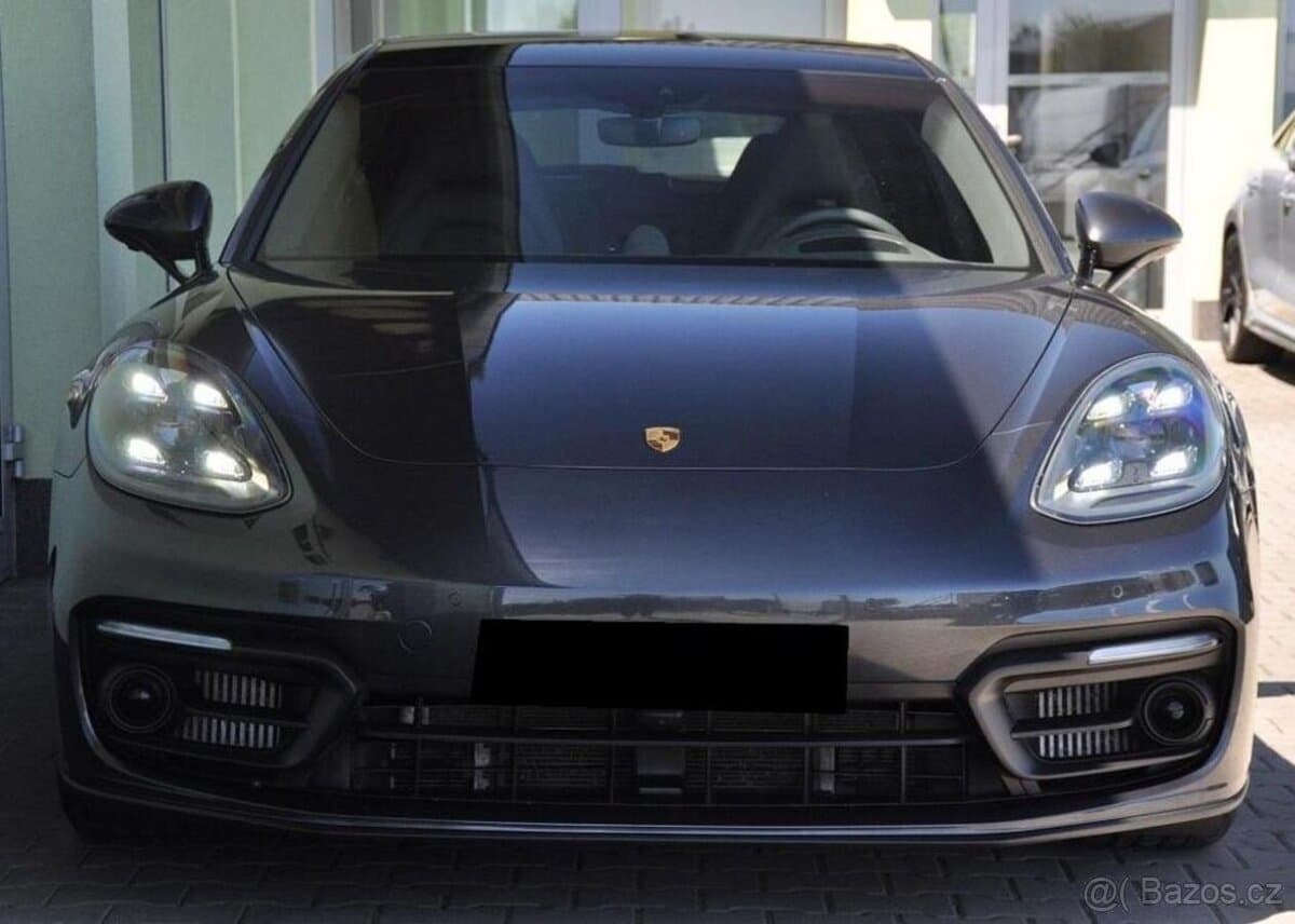 2022 Porsche PANAMERA - 8
