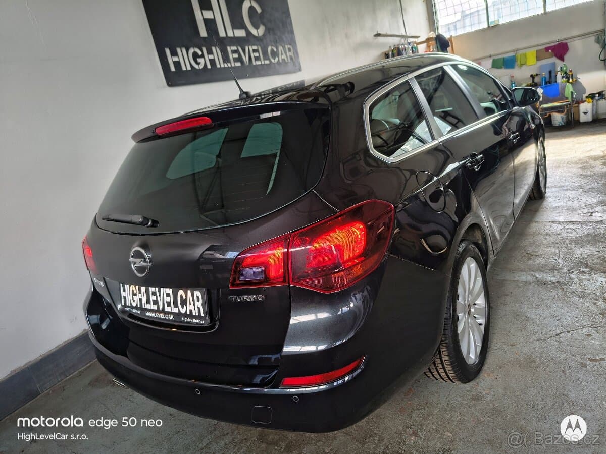 2012 Opel ASTRA - 8