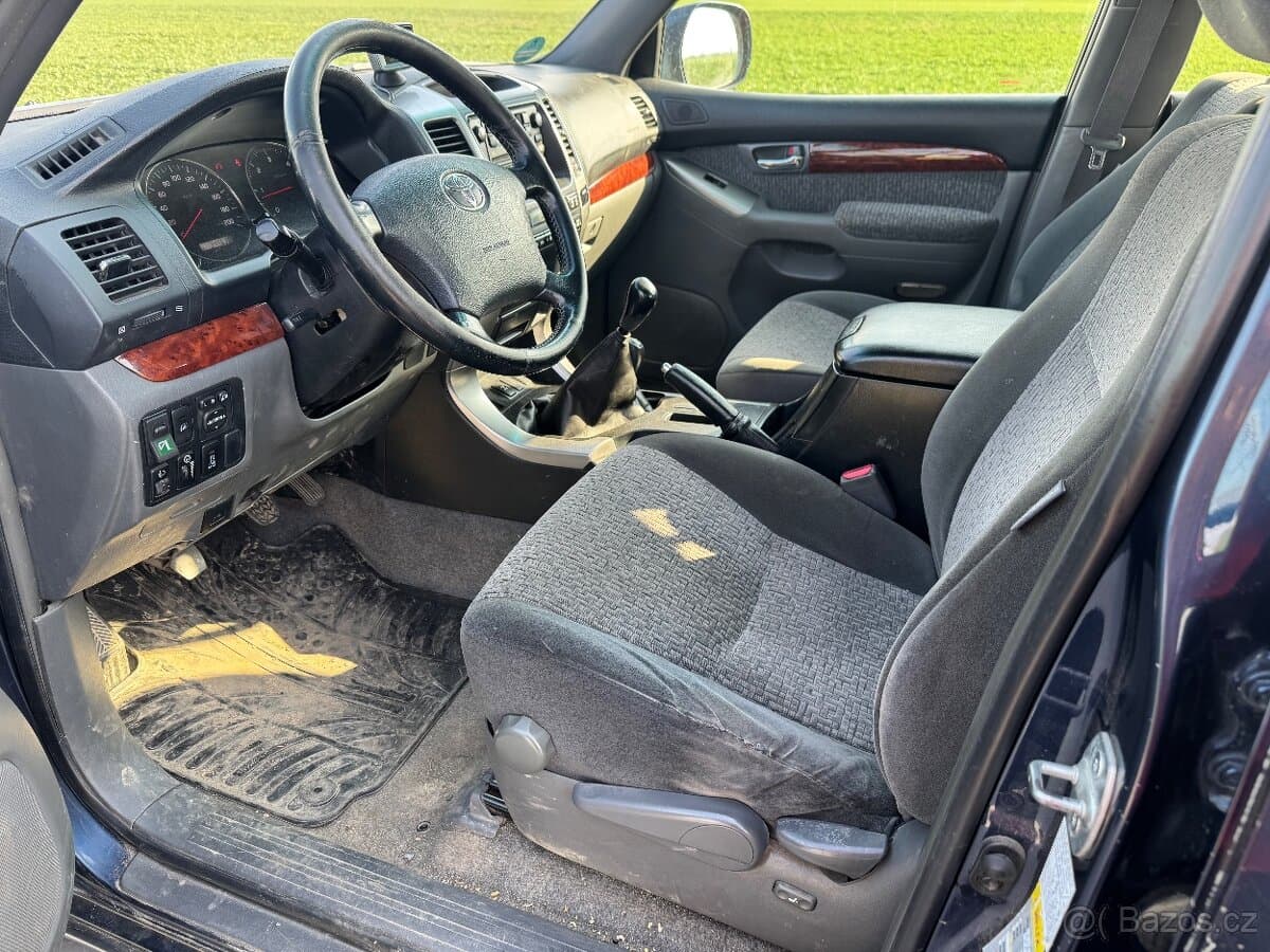 2005 Toyota LAND CRUISER - 8