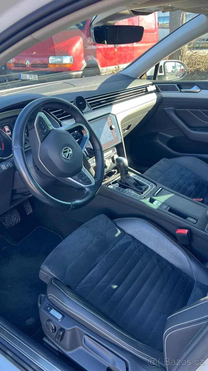 2020 Volkswagen PASSAT - 8