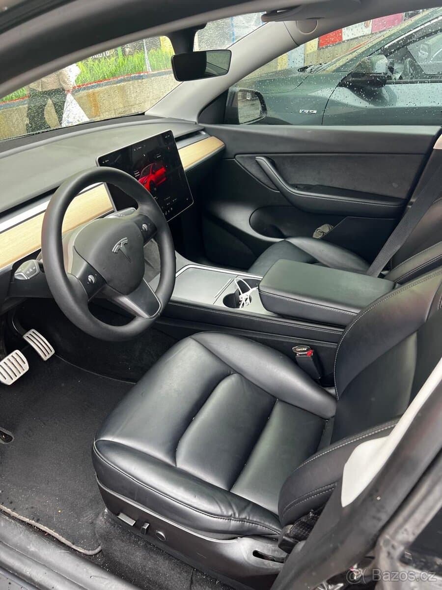2022 Tesla MODEL Y - 8