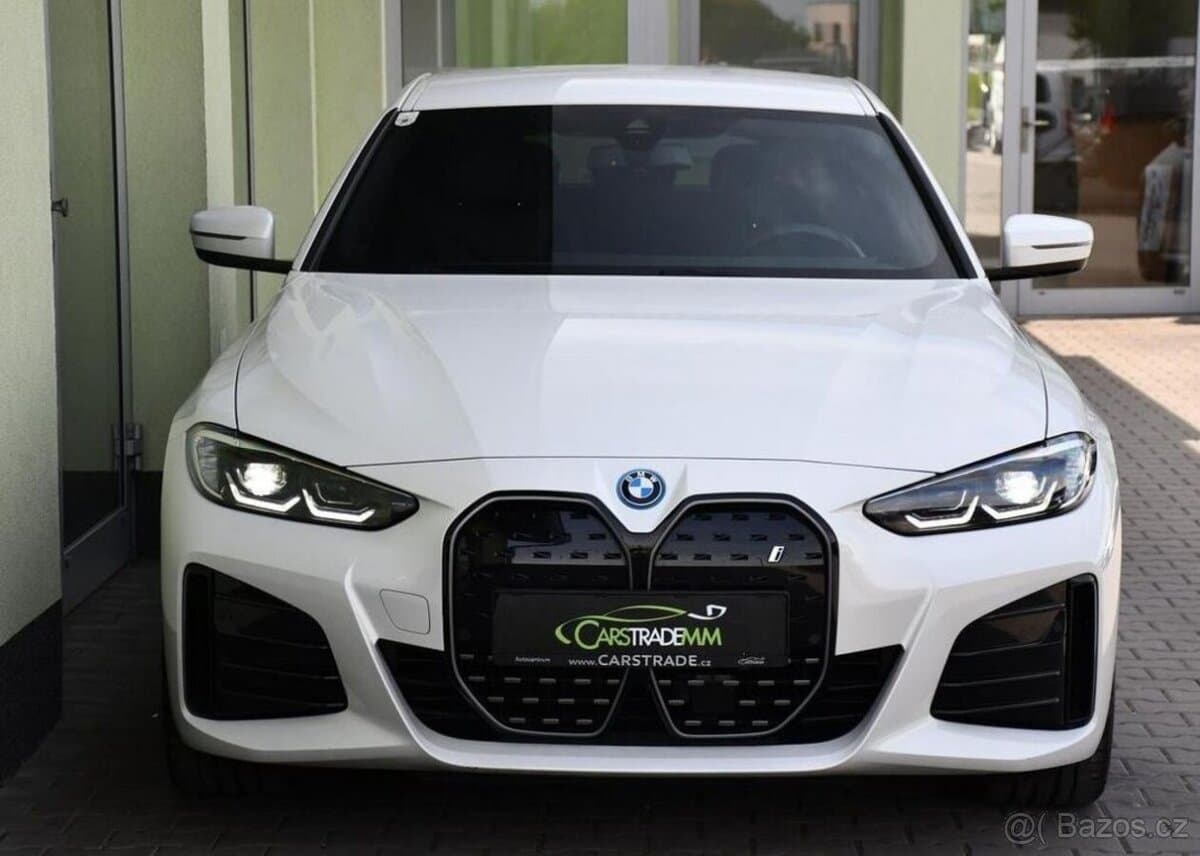 2023 BMW i4 - 8