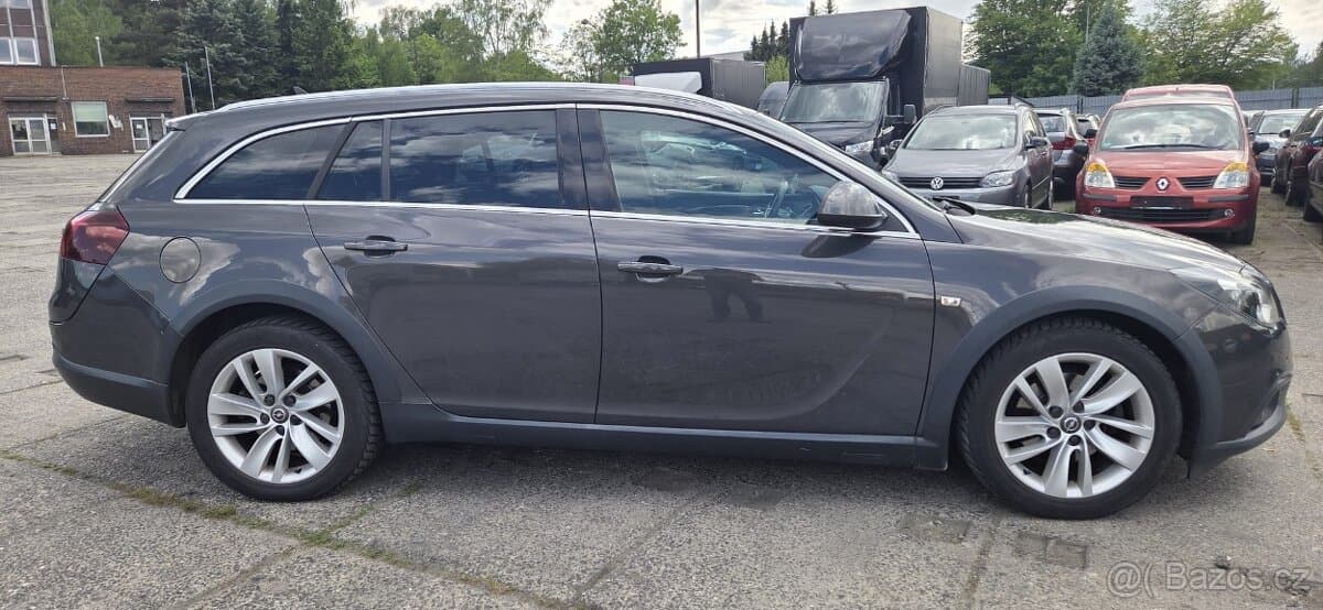2015 Opel INSIGNIA - 8