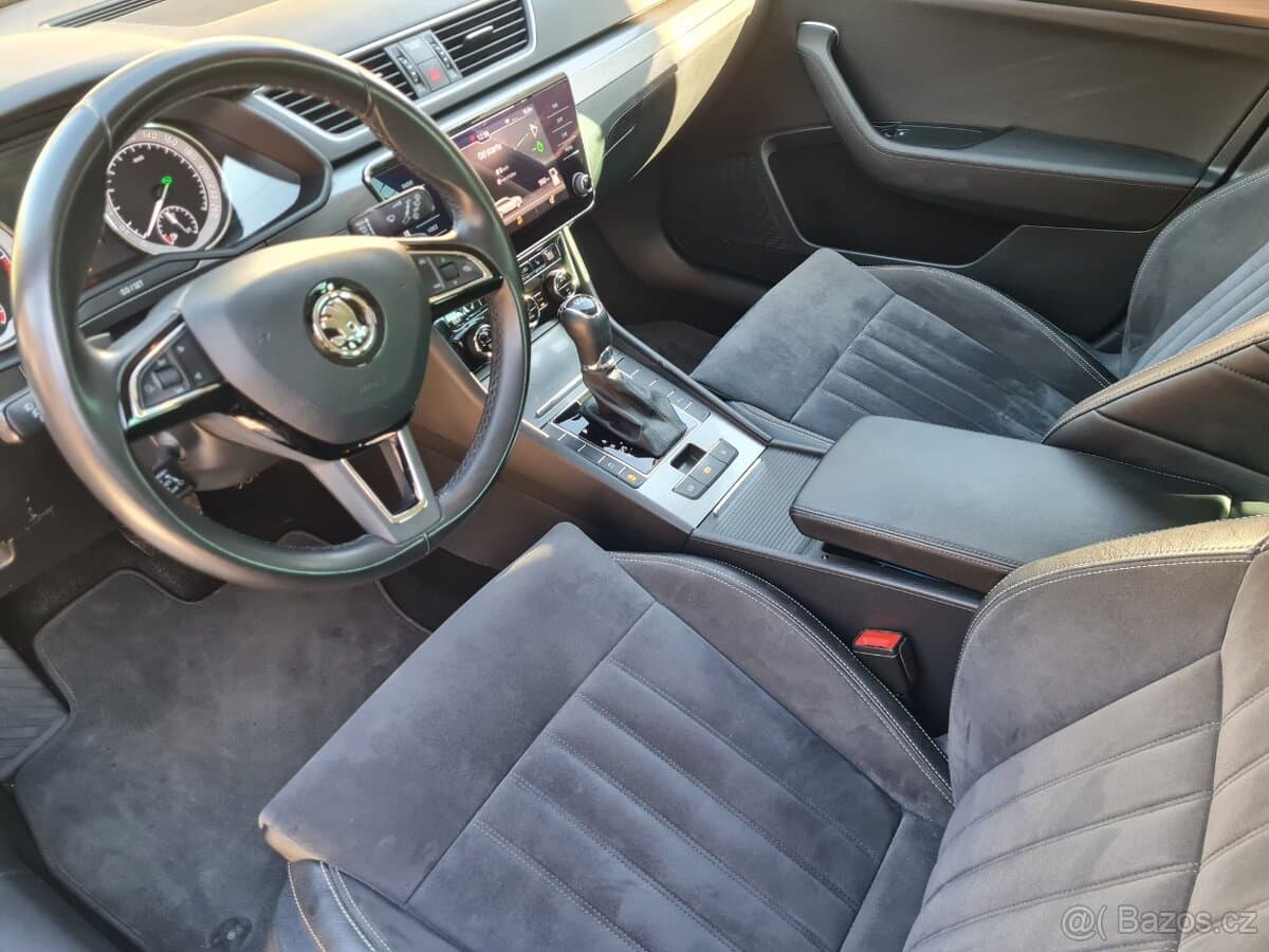 2020 Škoda SUPERB - 8