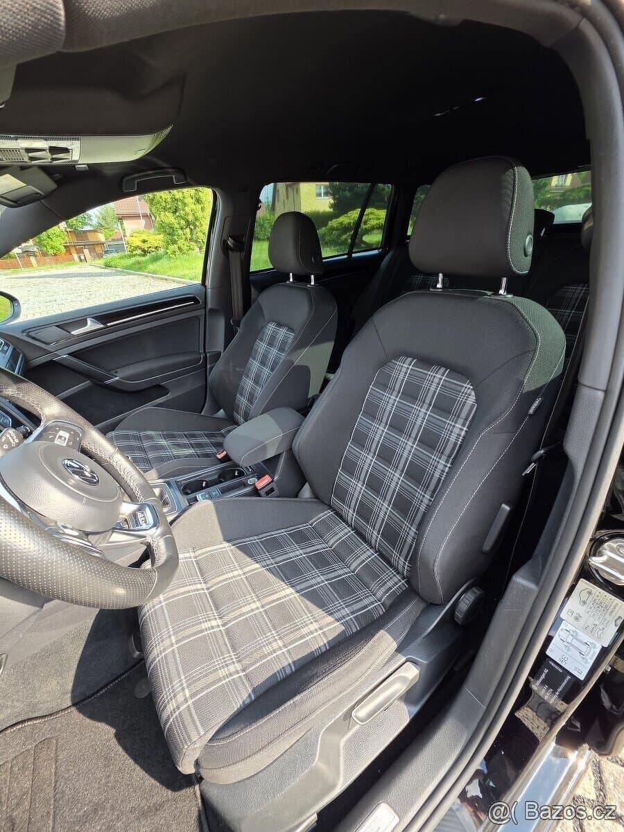 2016 Volkswagen GOLF - 8