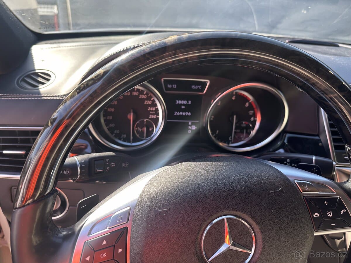 2012 Mercedes-Benz M-CLASS - 8