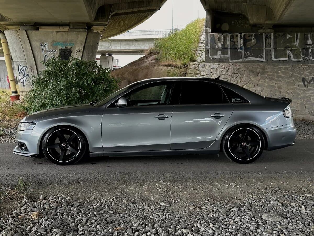 Audi A4 - 8