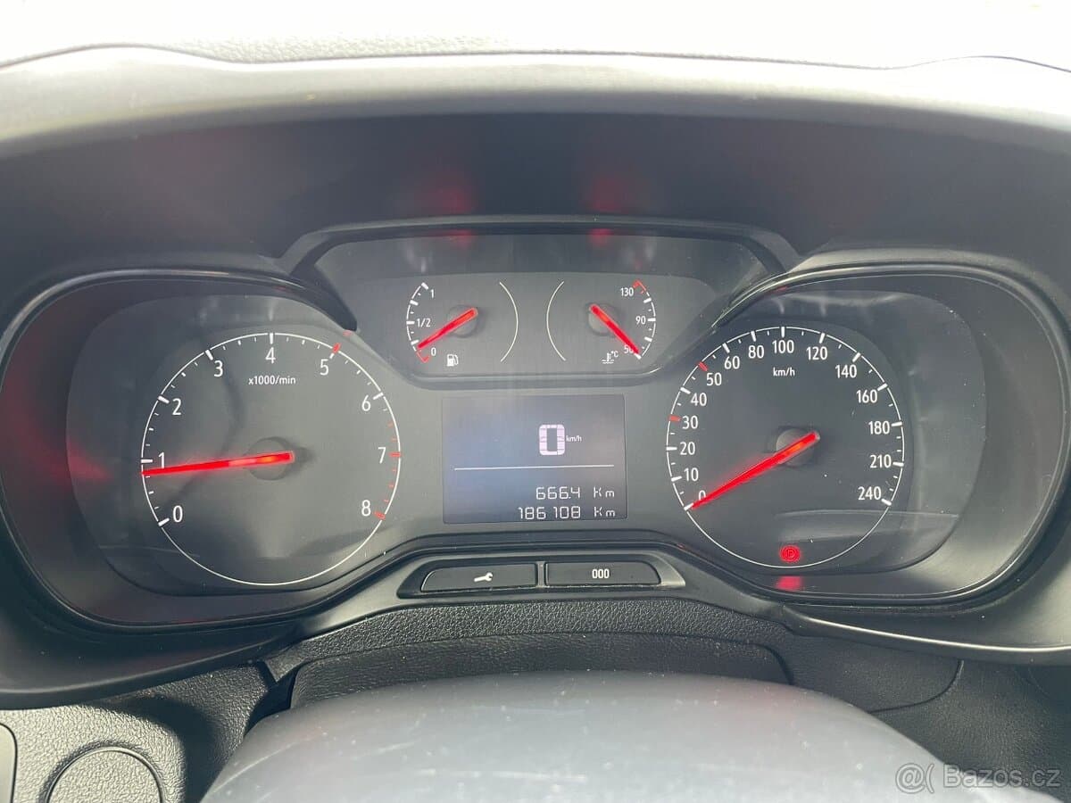 2020 Opel COMBO - 8