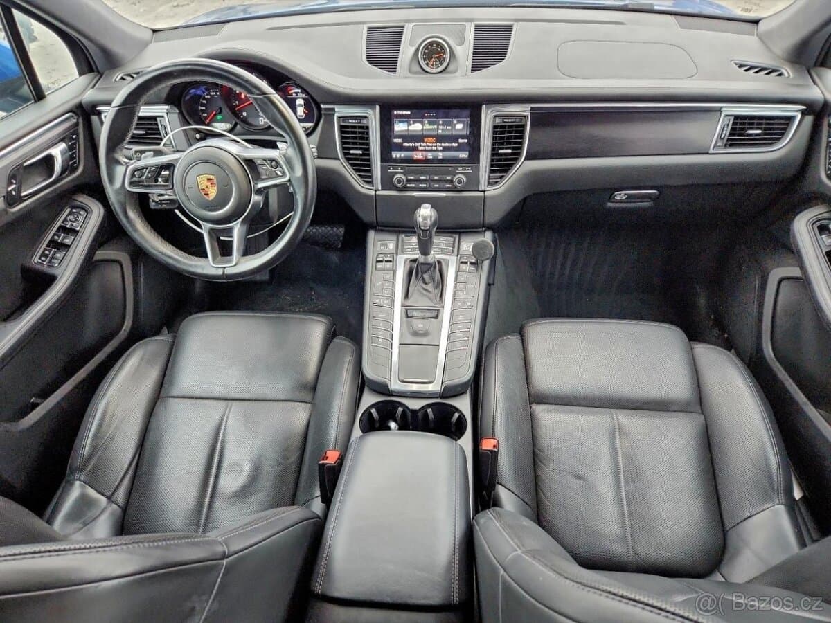 2017 Porsche MACAN - 8