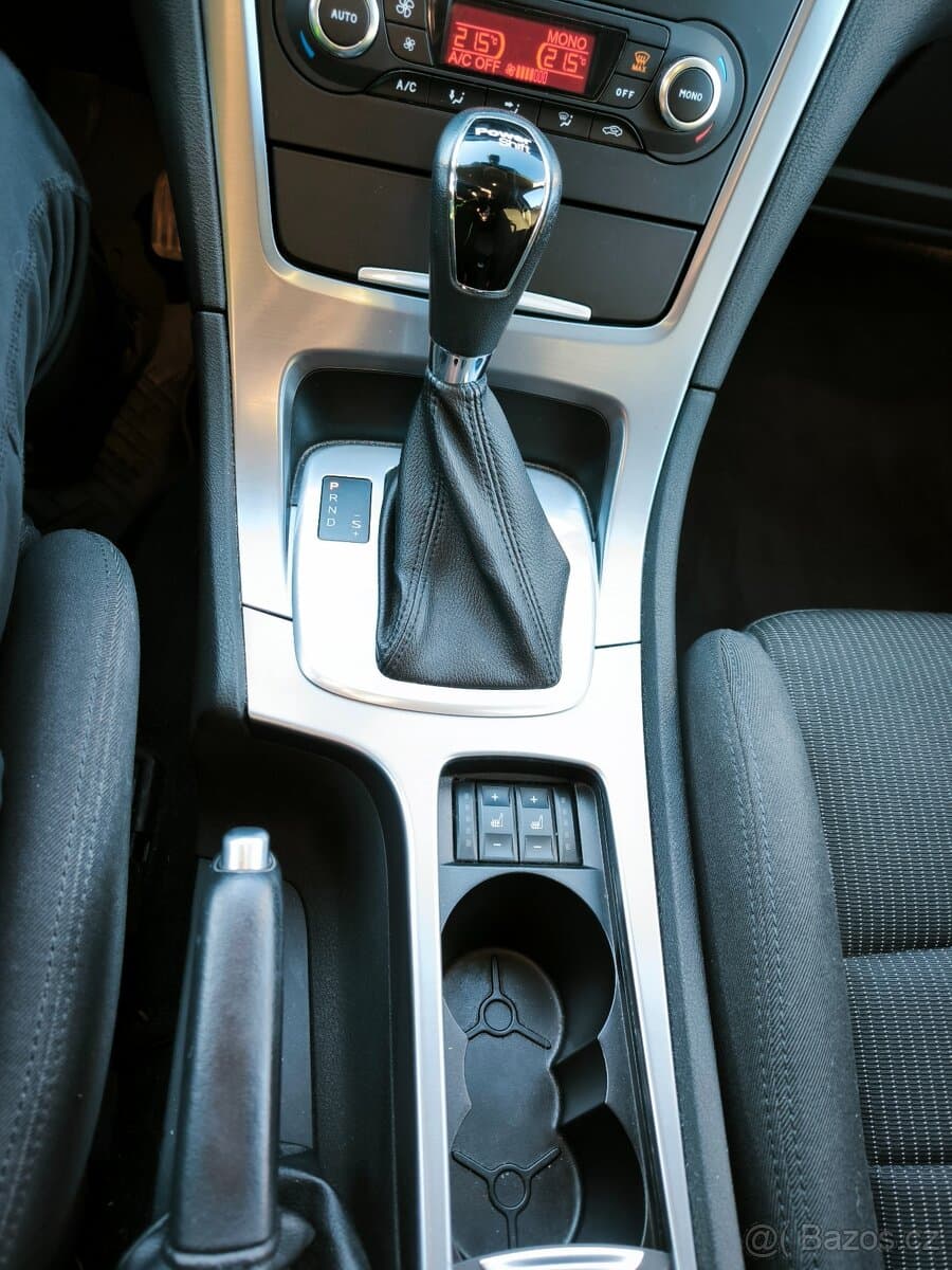 2012 Ford MONDEO - 8