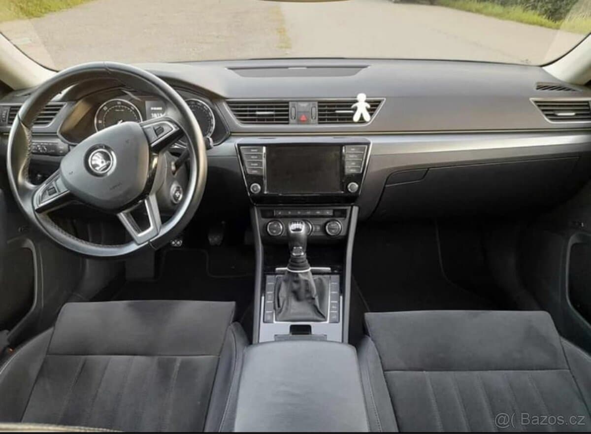 2015 Škoda SUPERB - 8