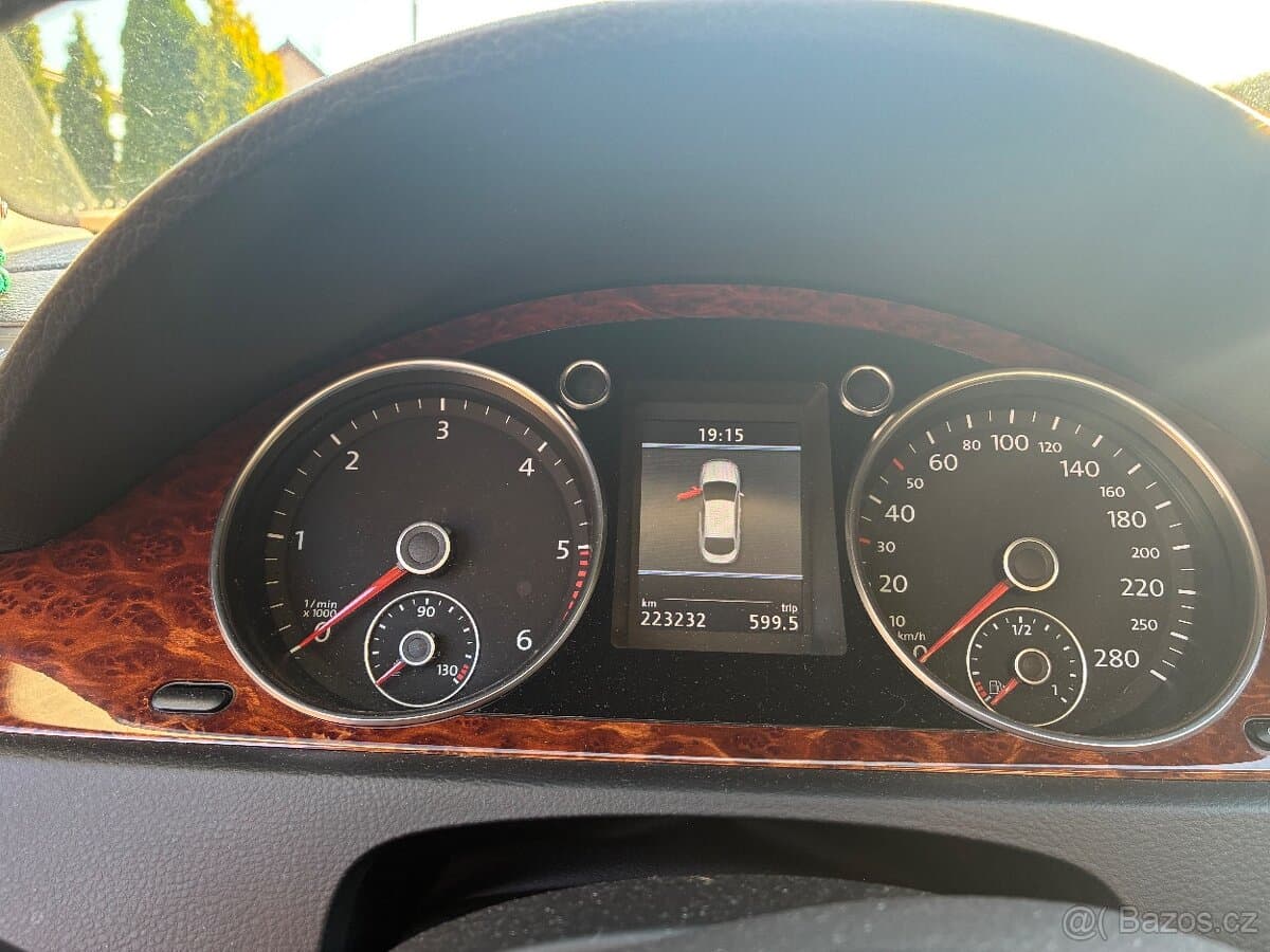 2010 Volkswagen CC - 8