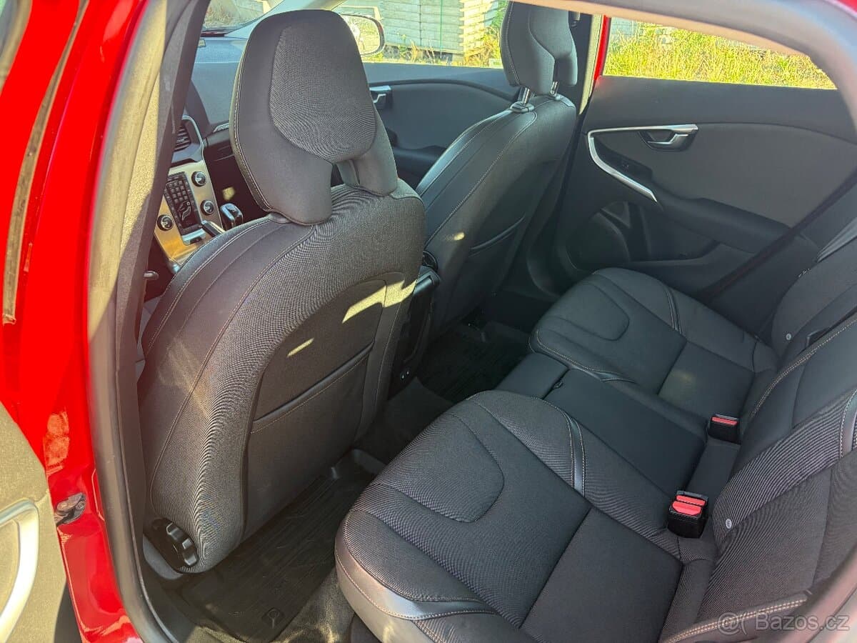 2014 Volvo V40 - 8
