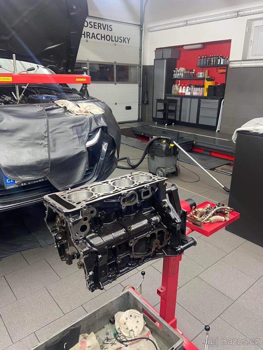 Volkswagen PASSAT CC - 8