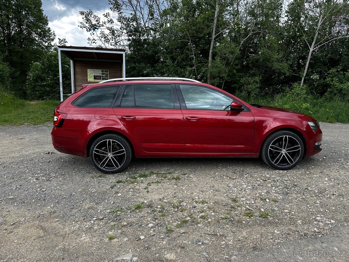 Škoda OCTAVIA - 8