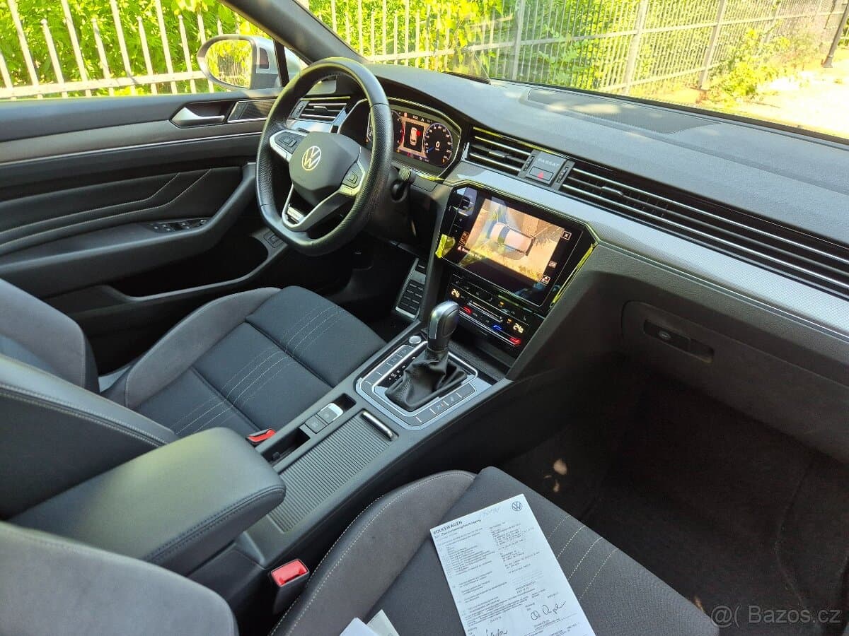 2022 Volkswagen PASSAT - 8