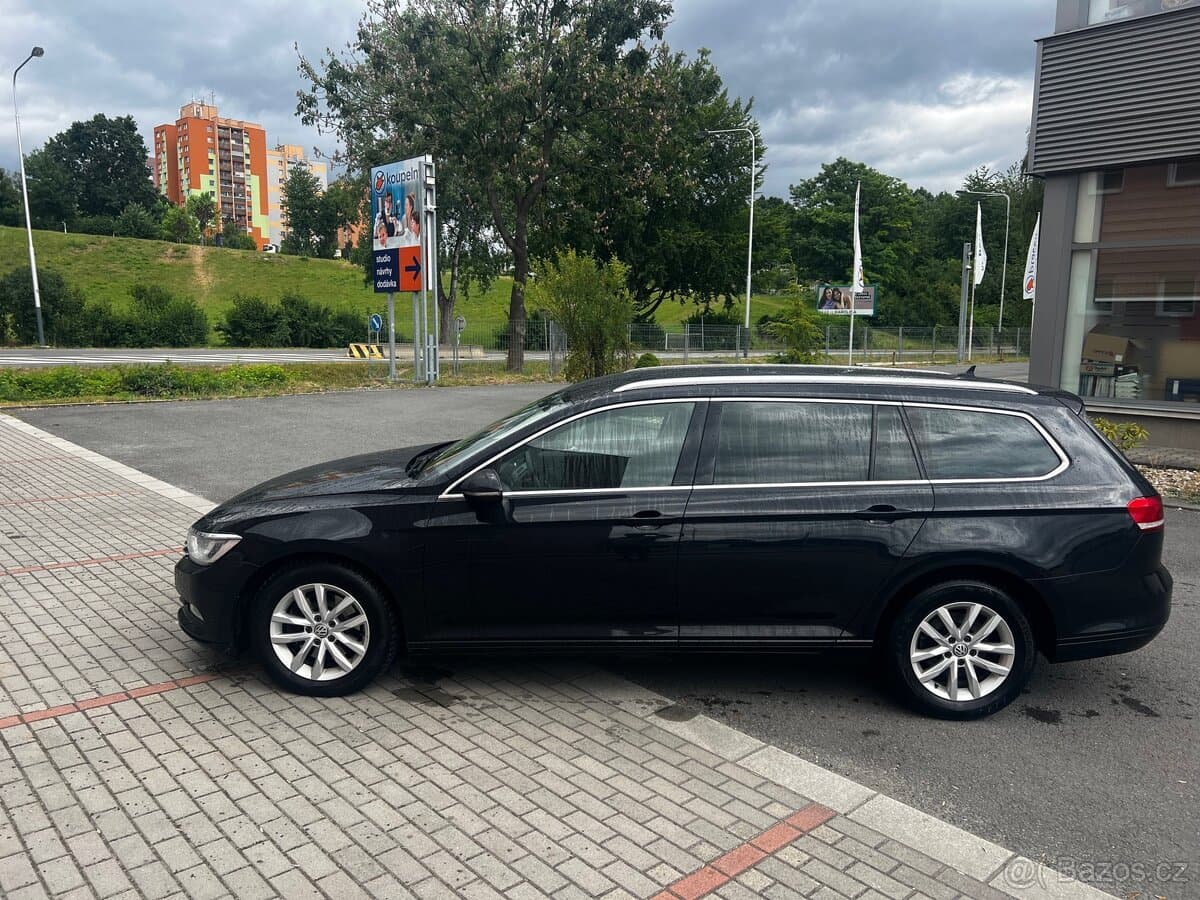 2016 Volkswagen PASSAT - 8
