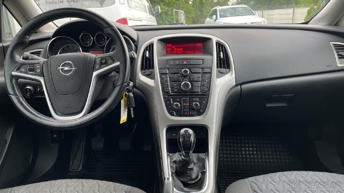 2014 Opel ASTRA - 8