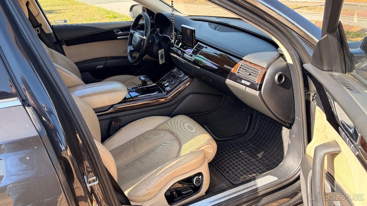 2012 Audi A8 - 8