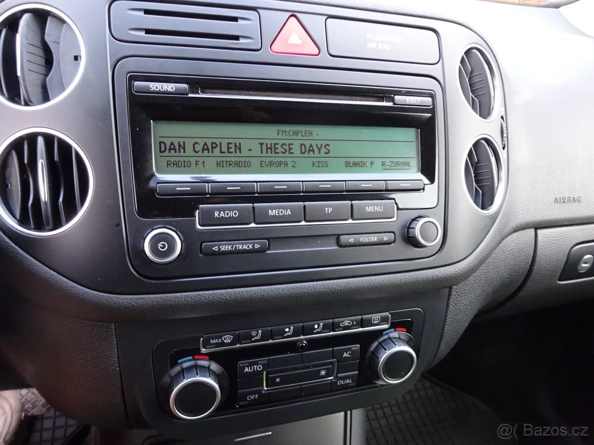 2011 Volkswagen GOLF - 8