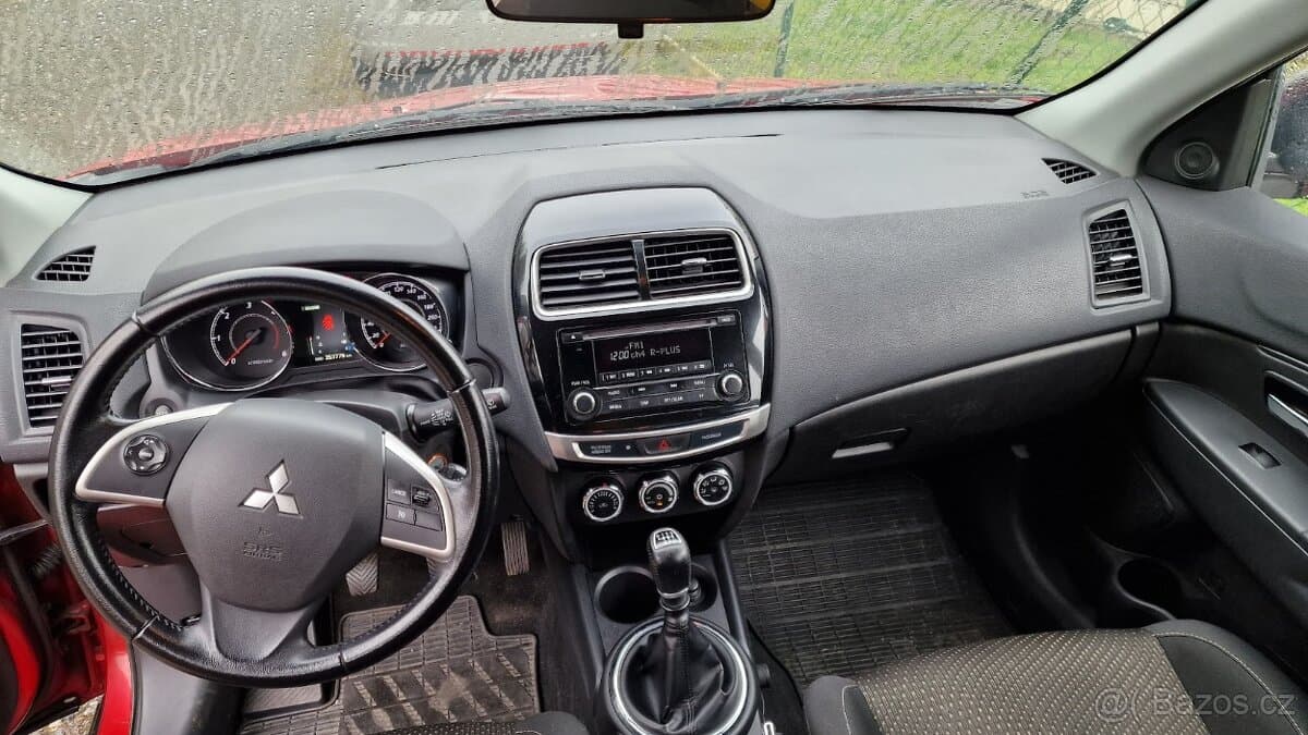 2015 Mitsubishi ASX - 8