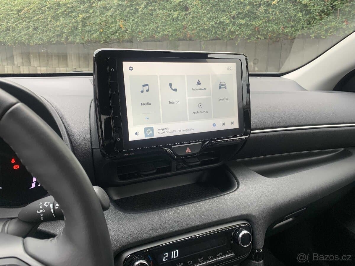 2024 Toyota YARIS - 8