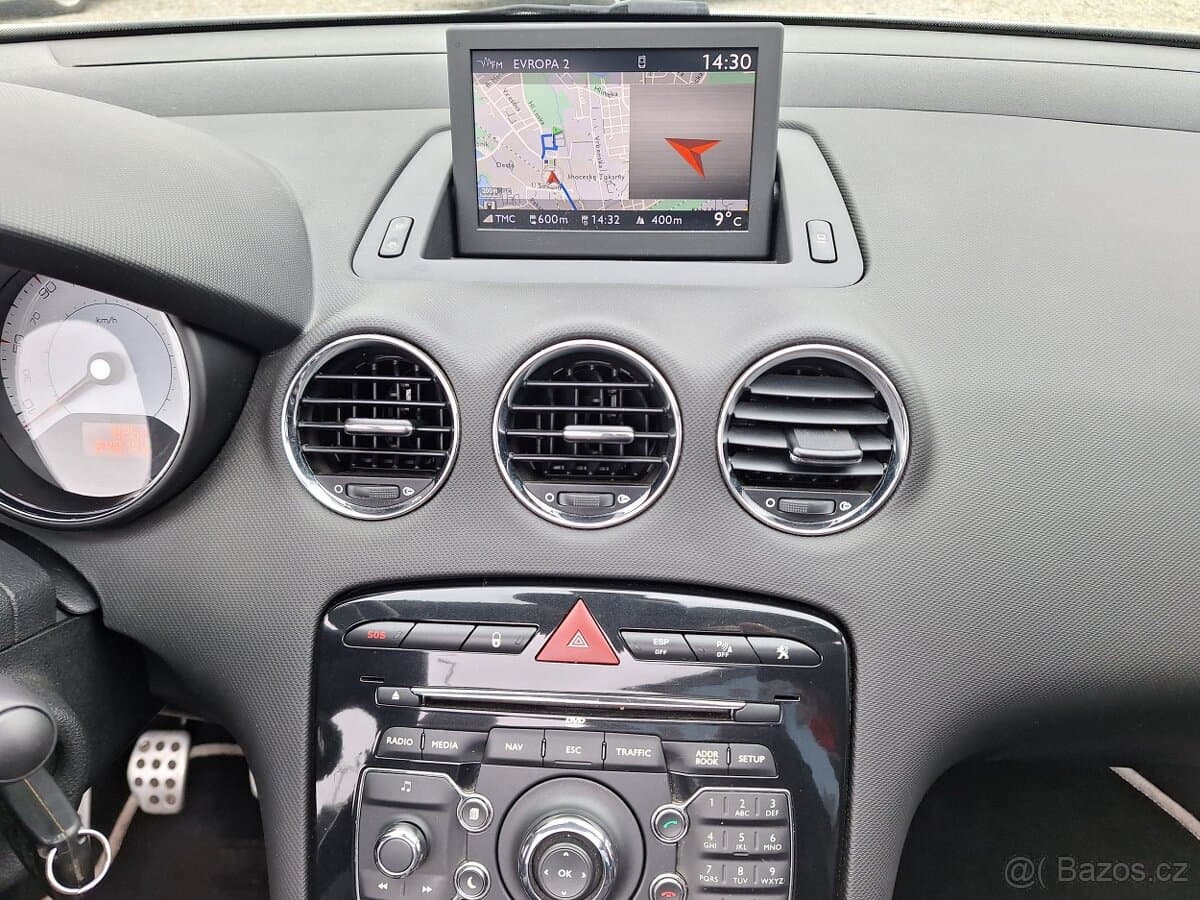 2012 Peugeot 308 - 8