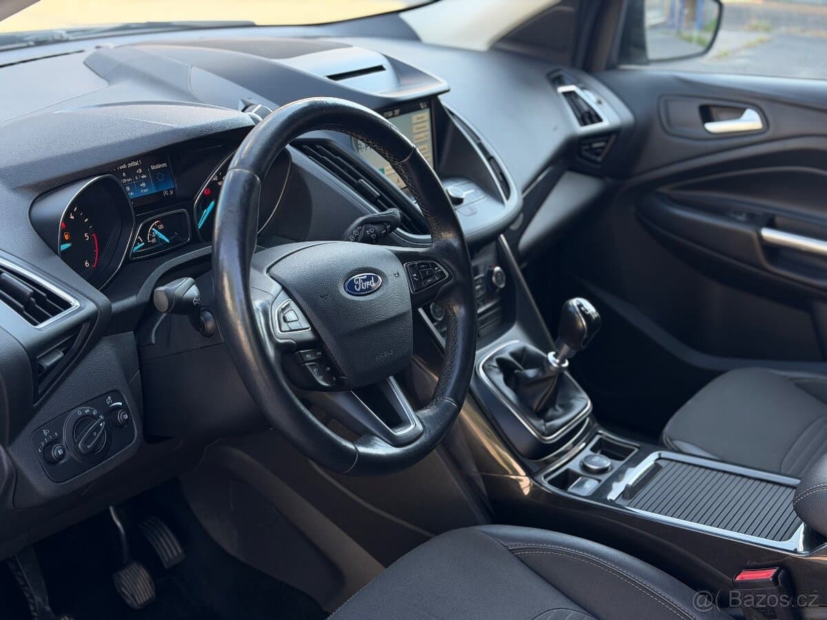 Ford KUGA - 8