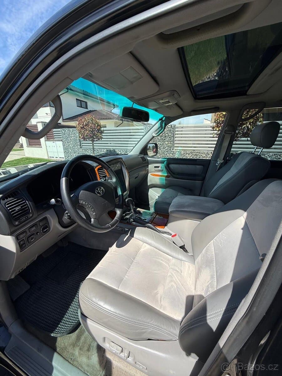 2007 Toyota LAND CRUISER - 8