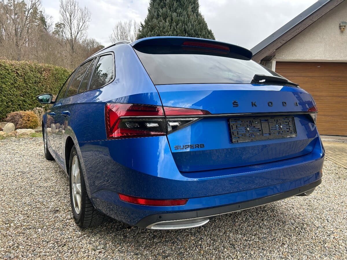 2022 Škoda SUPERB - 8