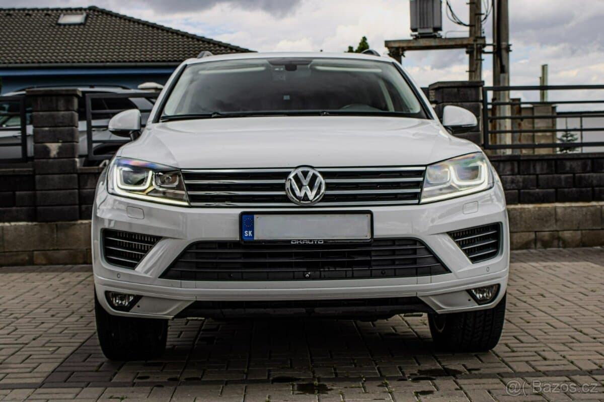 2016 Volkswagen TOUAREG - 8