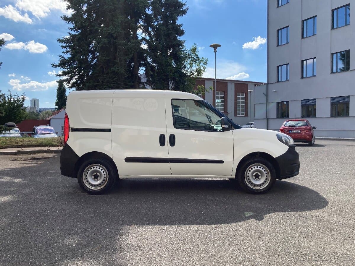 2019 Fiat DOBLO - 8
