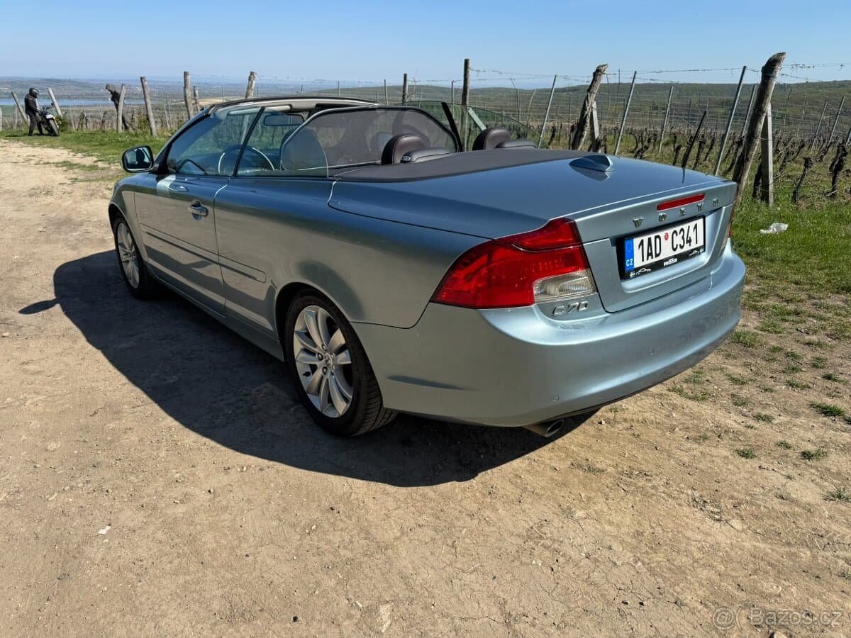 2011 Volvo C70 - 8