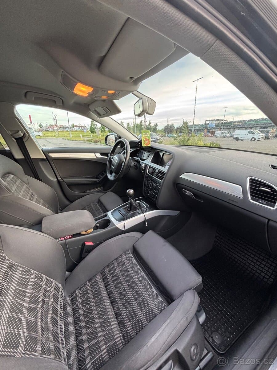 2010 Audi A4 - 8