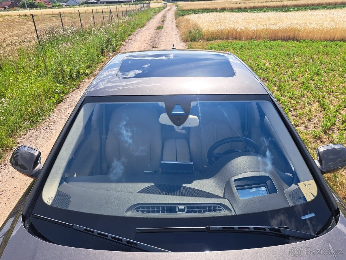 2014 Audi A8 - 8