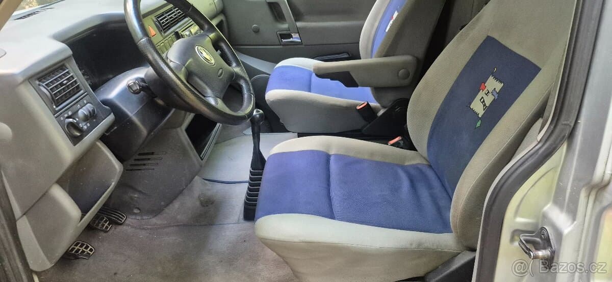 2001 Volkswagen MULTIVAN - 8