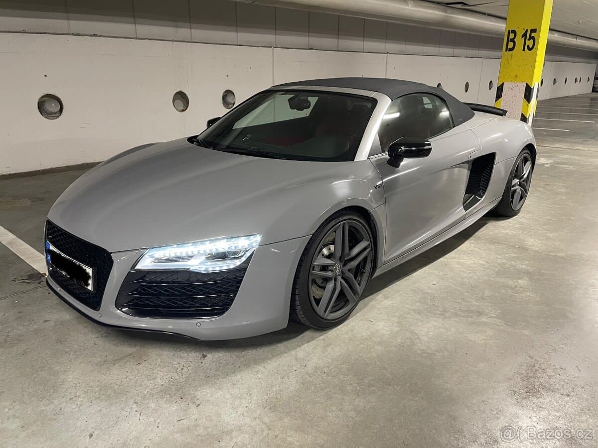 2013 Audi R8 - 8