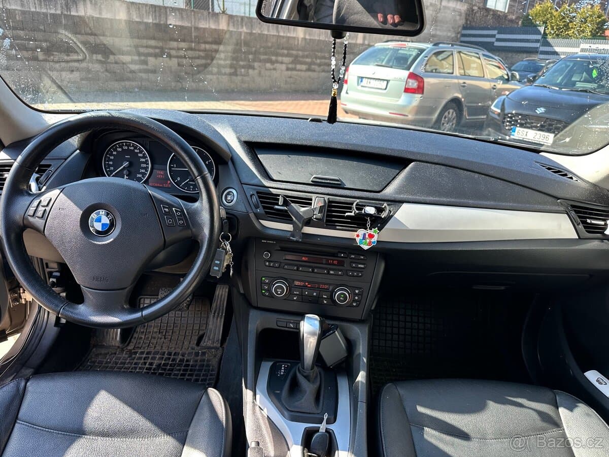 2010 BMW X1 - 8